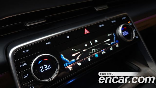 Genesis GV80 2021 — photo 29