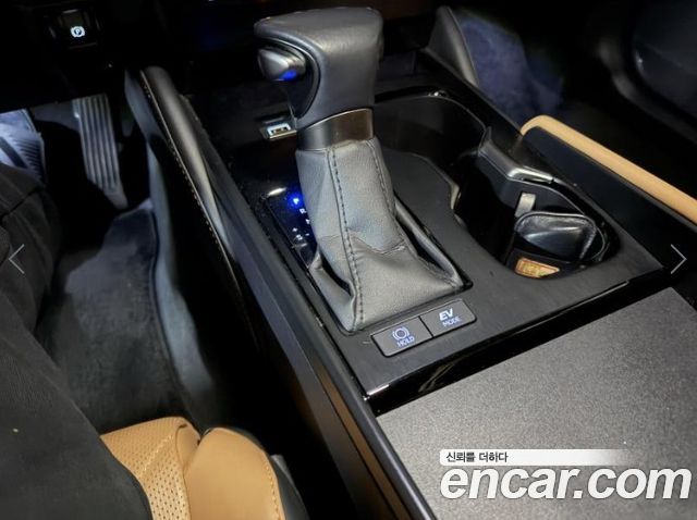 Lexus ES 2023 — photo 6