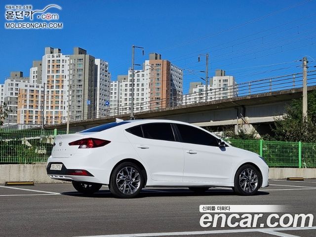 Hyundai AVANTE 2019 — photo 2