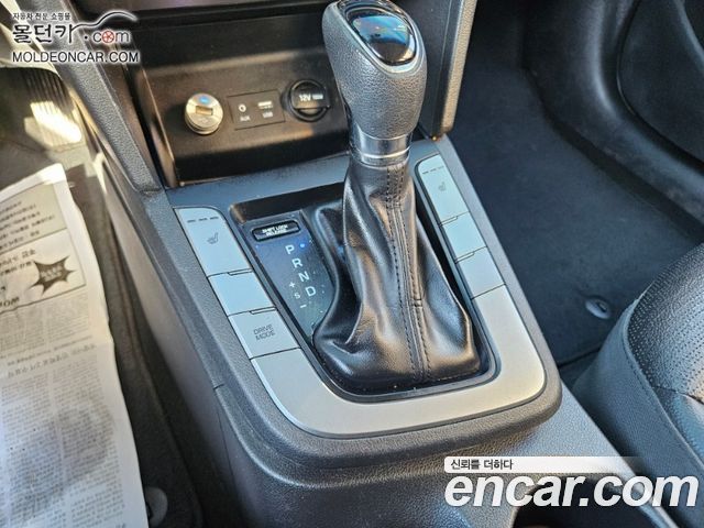 Hyundai AVANTE 2019 — photo 11