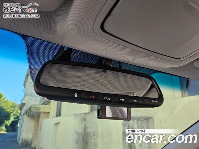 Hyundai AVANTE 2019 — photo 12