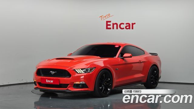 Ford Mustang 2015 — photo 1