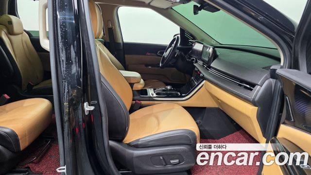 Kia Canival 2022 — photo 17