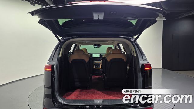 Kia Canival 2022 — photo 26