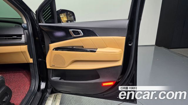Kia Canival 2022 — photo 15