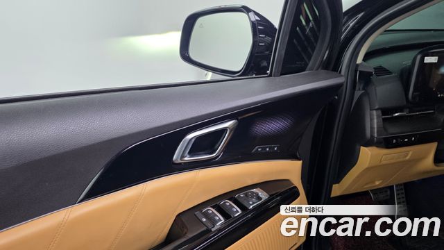 Kia Canival 2022 — photo 16