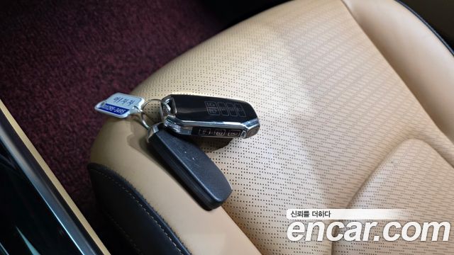 Kia Canival 2022 — photo 27