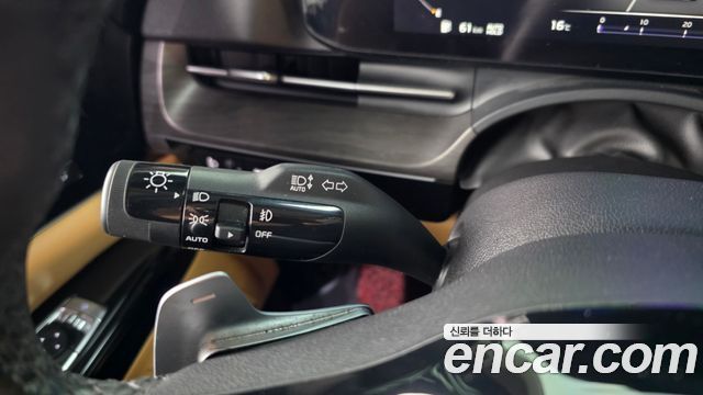 Kia Canival 2022 — photo 35