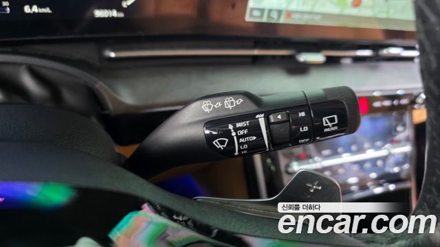 Kia Canival 2022 — photo 37