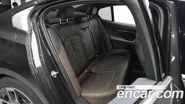 BMW 5-Series 2024 — photo 18