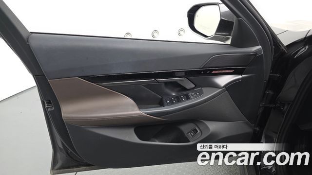 BMW 5-Series 2024 — photo 14