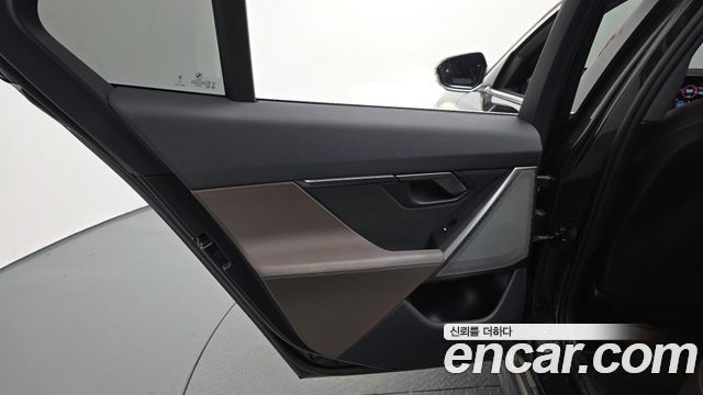 BMW 5-Series 2024 — photo 15
