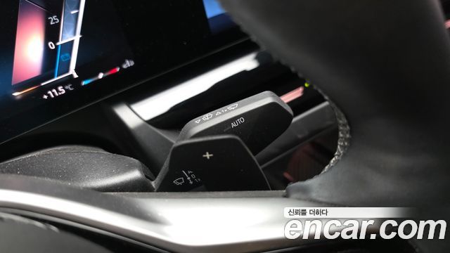BMW 5-Series 2024 — photo 28