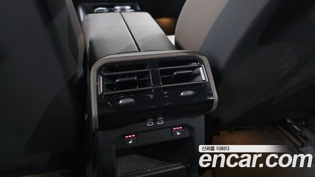 BMW 5-Series 2024 — photo 31