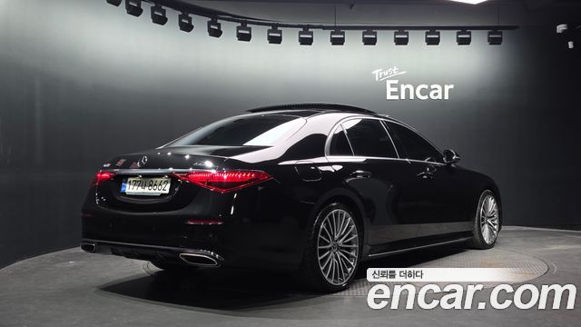 Mercedes-Benz S-Class 2023 — photo 2