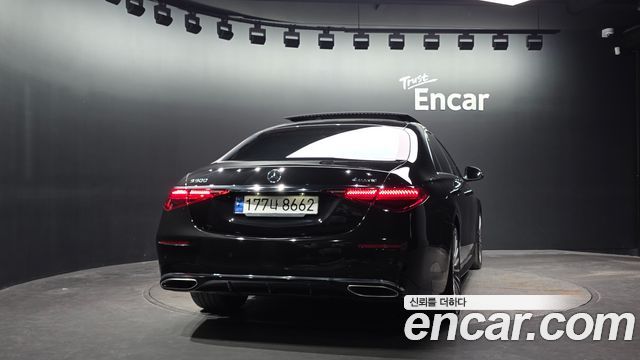 Mercedes-Benz S-Class 2023 — photo 4