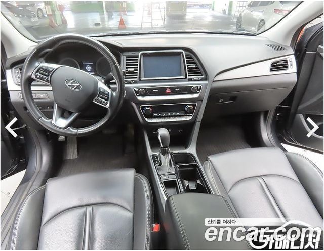 Hyundai Sonata 2018 — photo 11