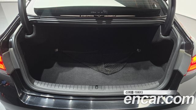 Hyundai Genesis 2016 — photo 26
