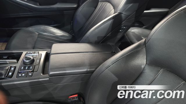 Hyundai Genesis 2016 — photo 27