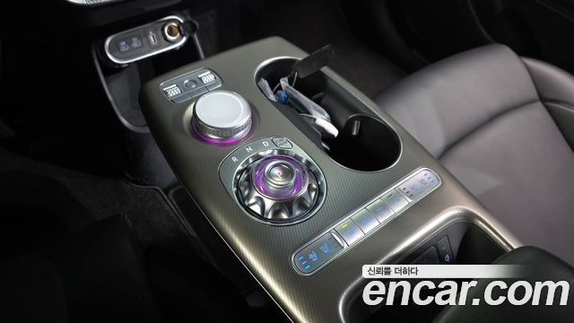 Genesis GV60 2022 — photo 9