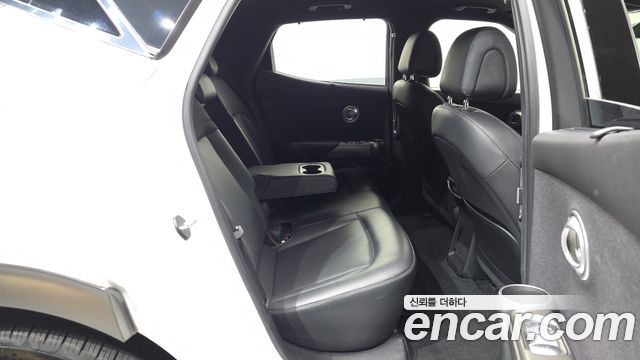 Genesis GV60 2022 — photo 11