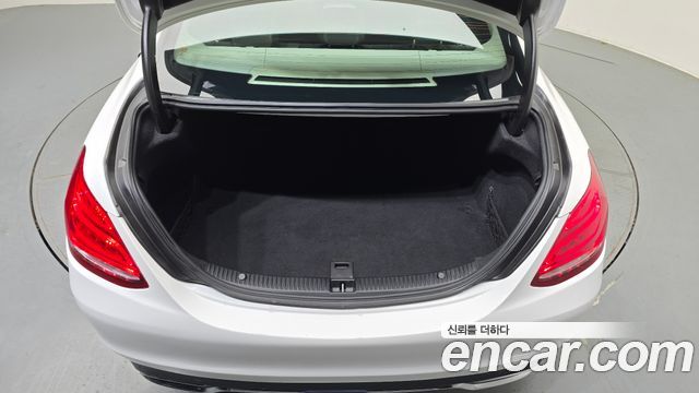 Mercedes-Benz C-Class 2016 — photo 20