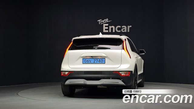 Kia Niro 2023 — photo 4