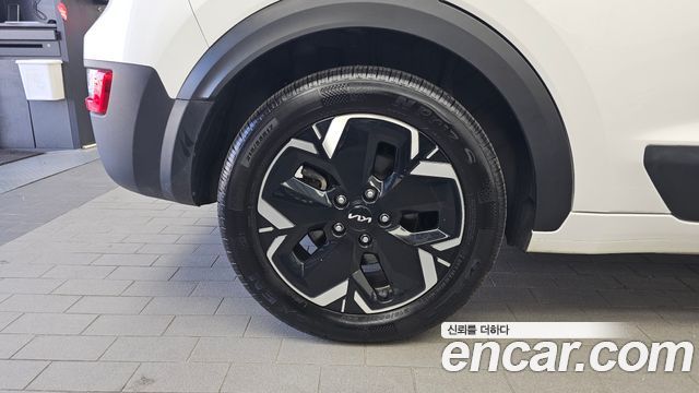 Kia Niro 2023 — photo 5
