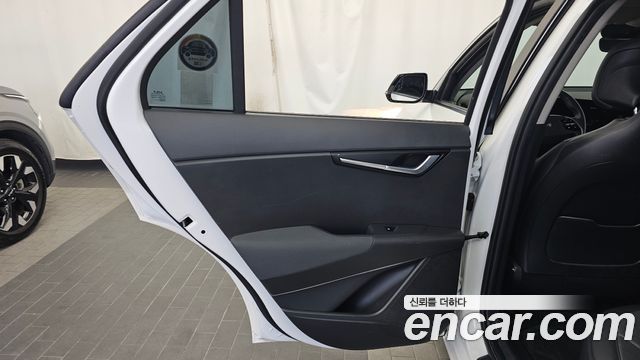 Kia Niro 2023 — photo 15
