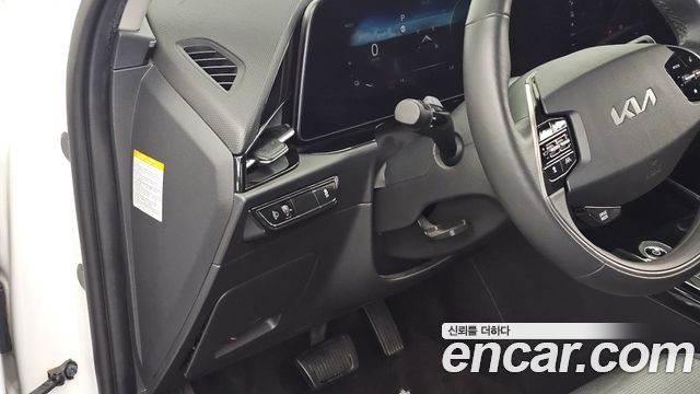 Kia Niro 2023 — photo 27