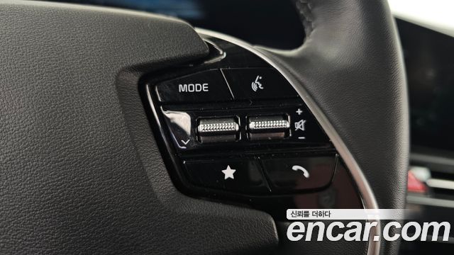Kia Niro 2023 — photo 32