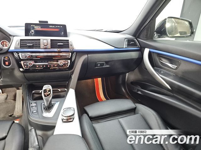 BMW 3-Series 2016 — photo 10
