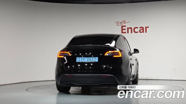 Tesla Model Y 2021 — photo 4