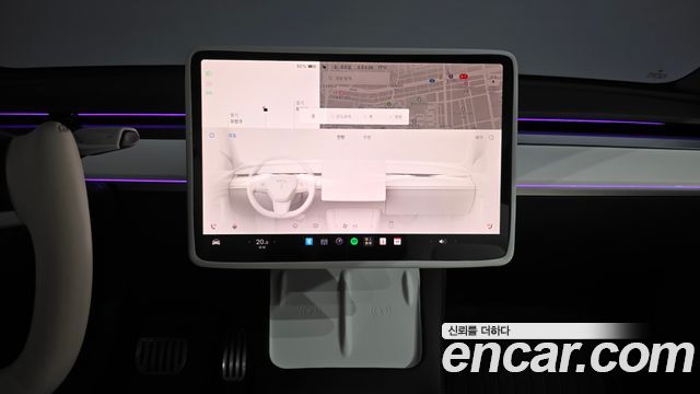 Tesla Model Y 2021 — photo 20