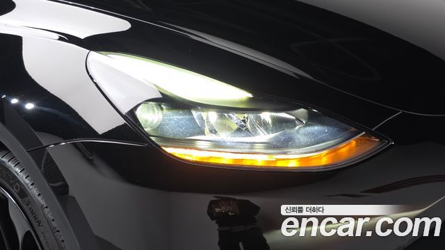 Tesla Model Y 2021 — photo 8