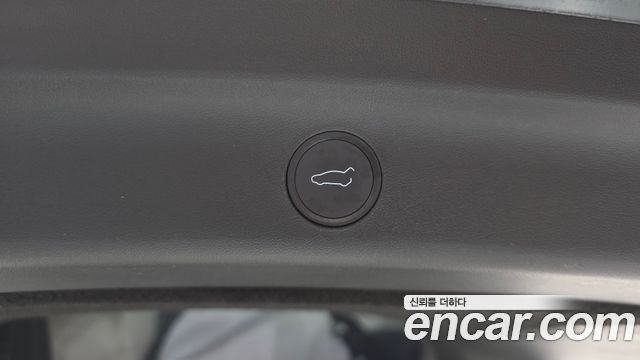 Tesla Model Y 2021 — photo 29