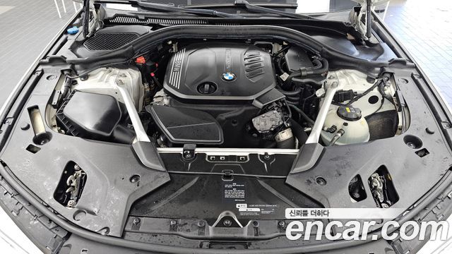 BMW 5-Series 2019 — photo 6