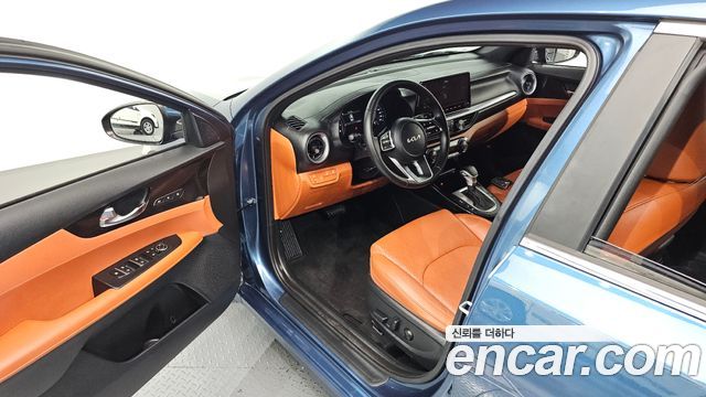 Kia K3 2022 — photo 13