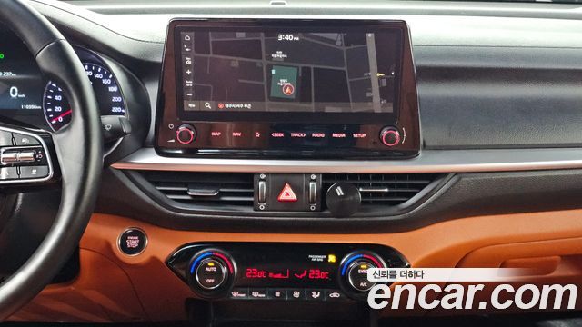 Kia K3 2022 — photo 19