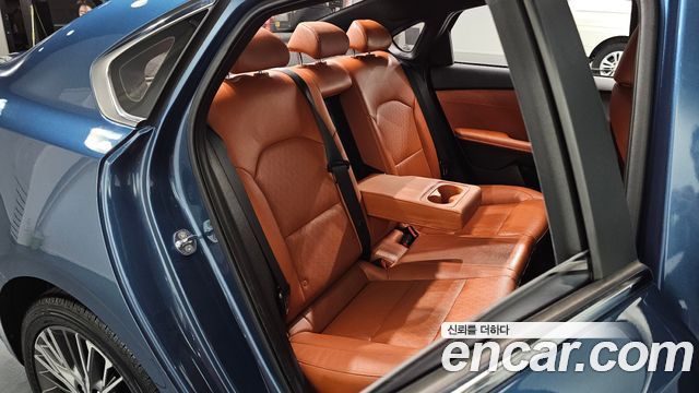 Kia K3 2022 — photo 24