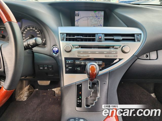 Lexus RX 2011 — photo 8