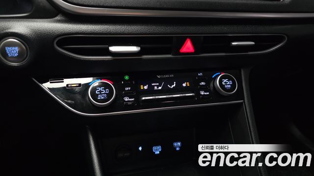 Hyundai Sonata 2022 — photo 24