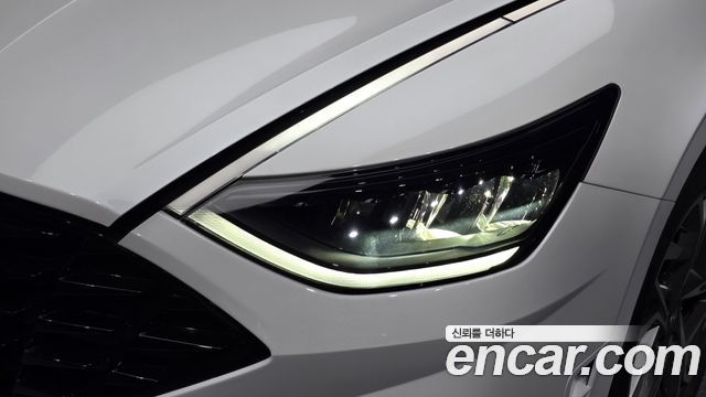 Hyundai Sonata 2022 — photo 8
