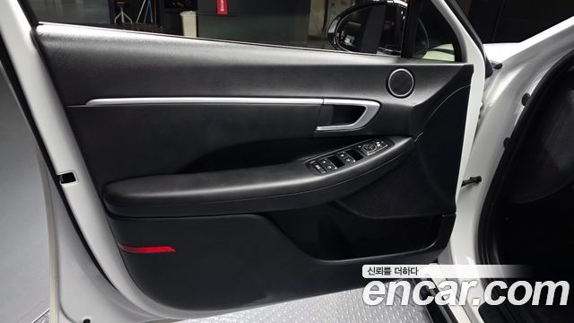 Hyundai Sonata 2022 — photo 14