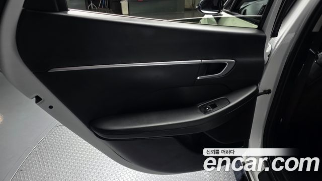 Hyundai Sonata 2022 — photo 15