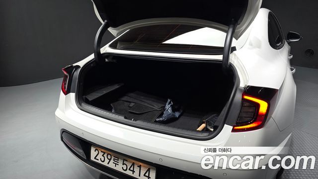 Hyundai Sonata 2022 — photo 31