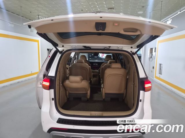 Kia Canival 2015 — photo 6