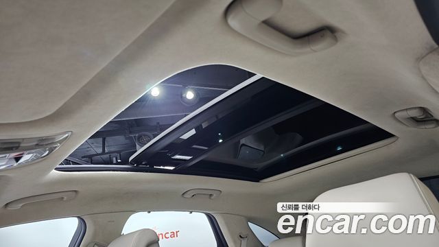Genesis GV70 2023 — photo 22