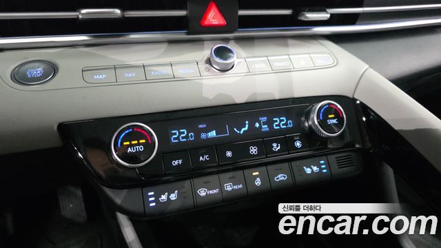 Hyundai AVANTE 2023 — photo 23