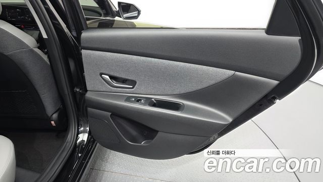 Hyundai AVANTE 2023 — photo 15